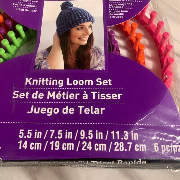 Loops & Threads Chunky Loom Set 3 Piece Knitting Loom, Easy-To-Use - Picture 2 of 4